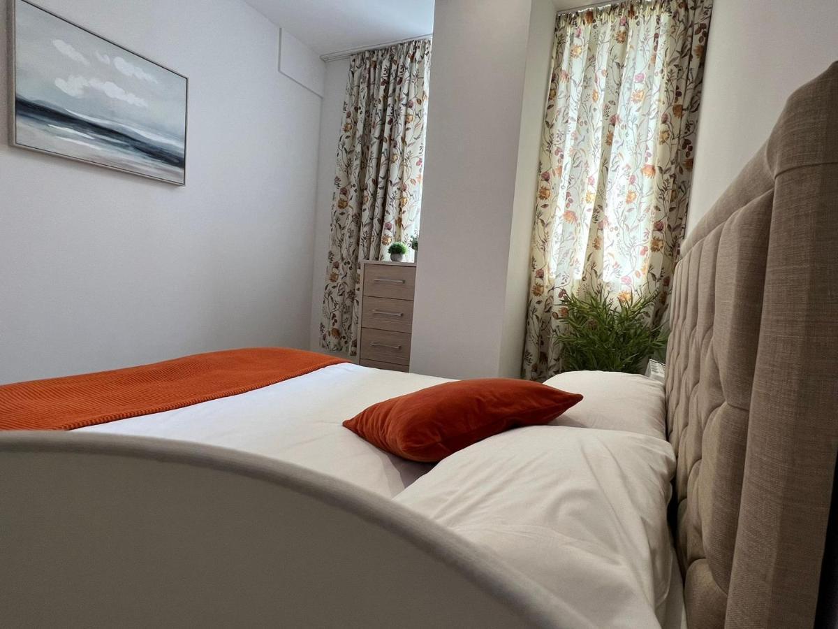 99 Guest House Истбурн Экстерьер фото